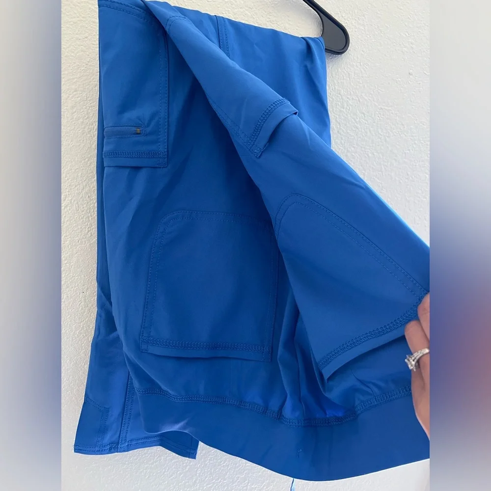 Scrub Set - Picture 5 of 5